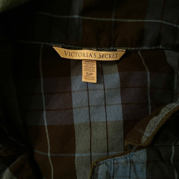 Victoria’s Secret flannel PJs - Picture 2 of 3